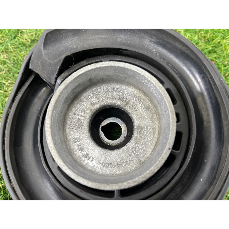 Опора стойки (подвеска) AUDI Q7 4M 2018 3.0 TFSi 4M0413333