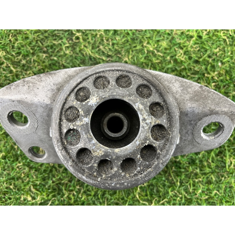 Опора стойки (подвеска) AUDI A7 4G 2013 3.0 CGXB 4G0513353