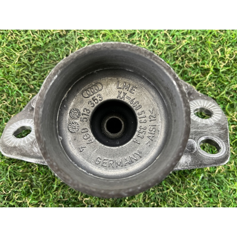 Опора стойки (подвеска) AUDI A7 4G 2013 3.0 CGXB 4G0513353