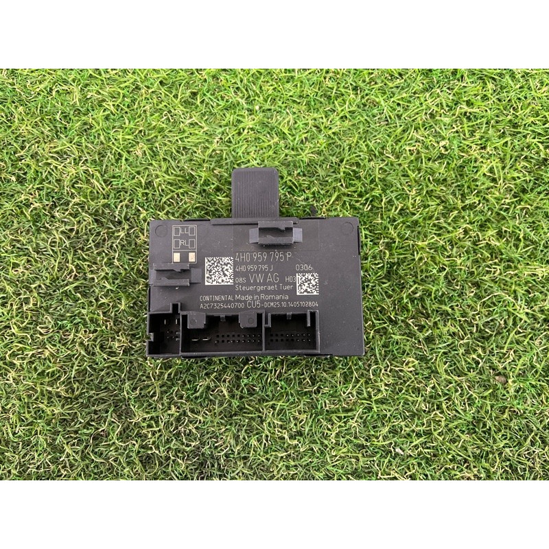 Блок управления дверьми (электрика / блок управления) Volkswagen Touareg FL 2015 3.6 4H0959795P
