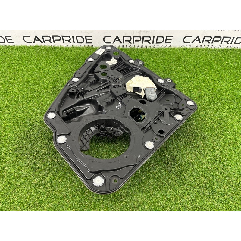 Механизм стеклоподъемника с мотором (кузов и элементы) Volkswagen Touareg FL 2015 3.6 7P6839461A