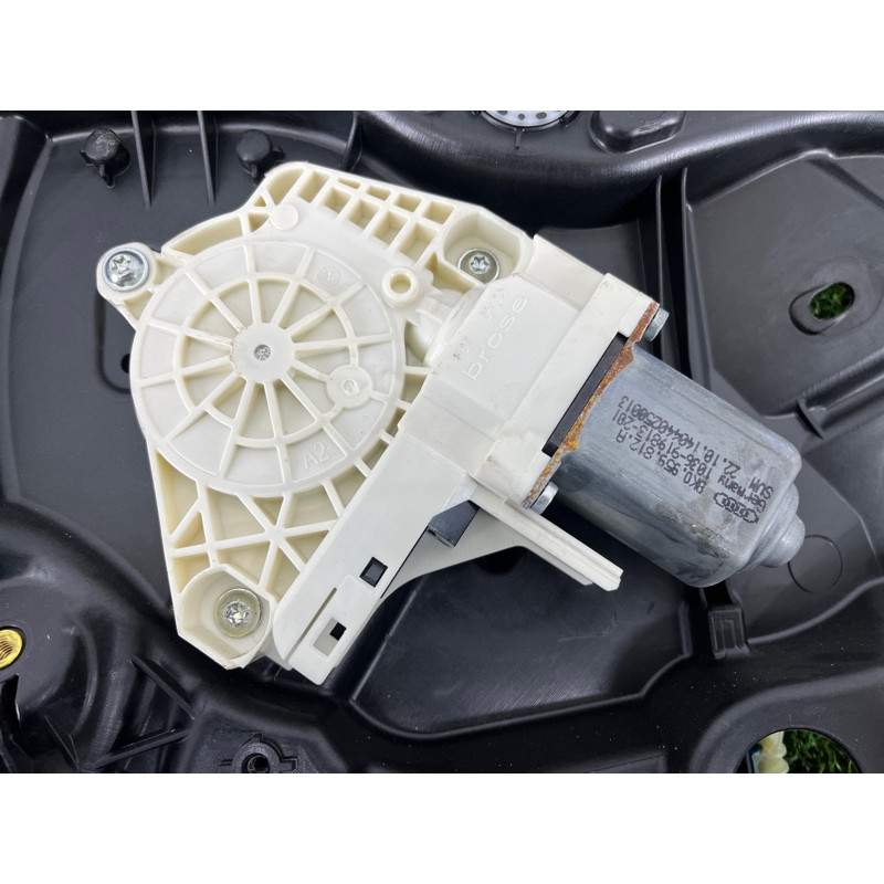 Механизм стеклоподъемника с мотором (кузов и элементы) Volkswagen Touareg FL 2015 3.6 7P6839461A