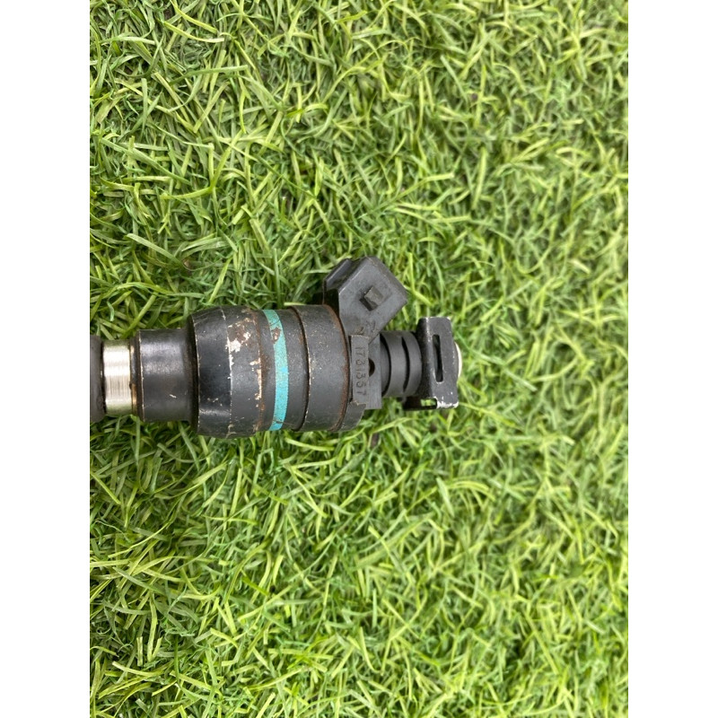 Форсунка топливная (топливная система) BMW 3-series E36 13641731357