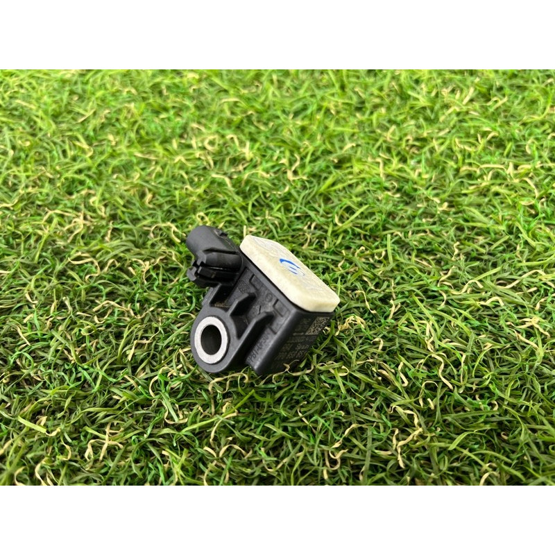 Датчик удара (электрика / датчики) Volkswagen Touareg II NF 2013 3.0 7P0959651