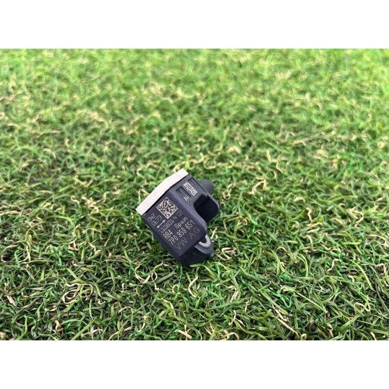 Датчик удара (электрика / датчики) Volkswagen Touareg II NF 2013 3.0 7P0959651