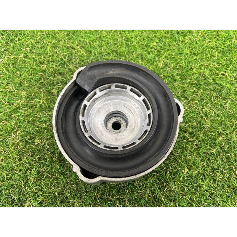 Опора стойки (подвеска) Volkswagen Touareg NF 2011 3.6 7P0412321A