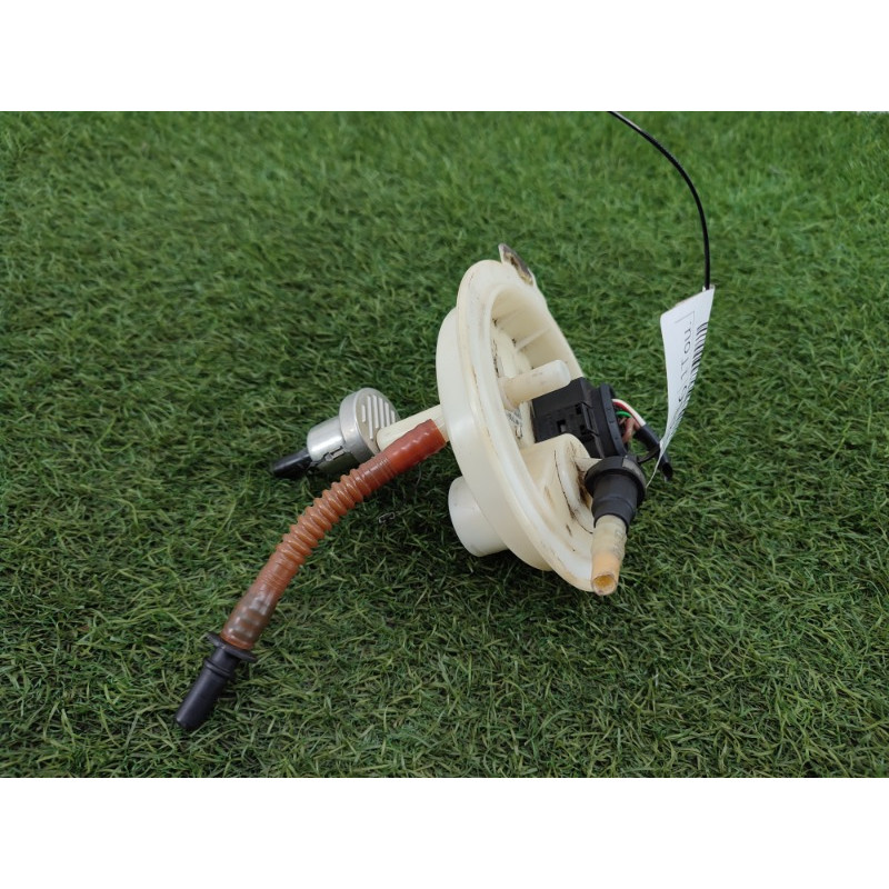 Топливный насос (топливная система) Volkswagen Touareg 7L 2004 3.2 7l6919679e