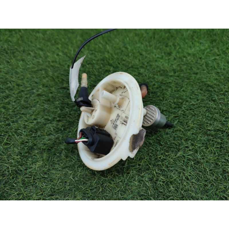 Топливный насос (топливная система) Volkswagen Touareg 7L 2004 3.2 7l6919679e