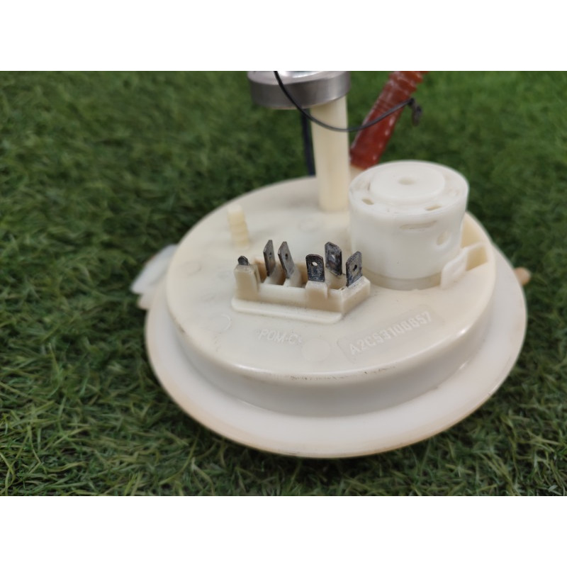 Топливный насос (топливная система) Volkswagen Touareg 7L 2004 3.2 7l6919679e