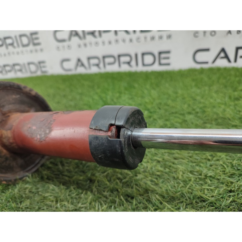 Амортизатор (подвеска) Volkswagen Passat B5 2003 2.5 AKN 3B0513031R