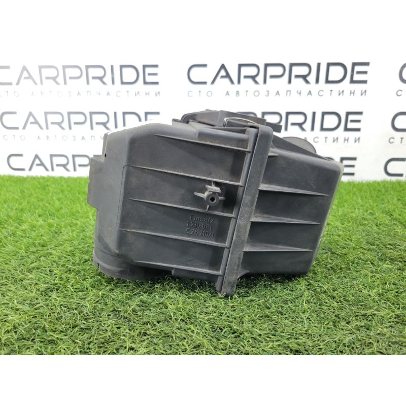 Корпус воздушного фильтра (впускная система) BMW 7-series E32 1990 M70b50 13711718312