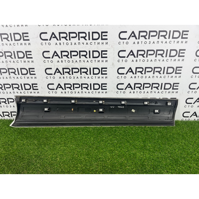 Накладка двери внешняя (кузов и элементы) Volkswagen Touareg FL 2015 3.6 7P6854939MGRU