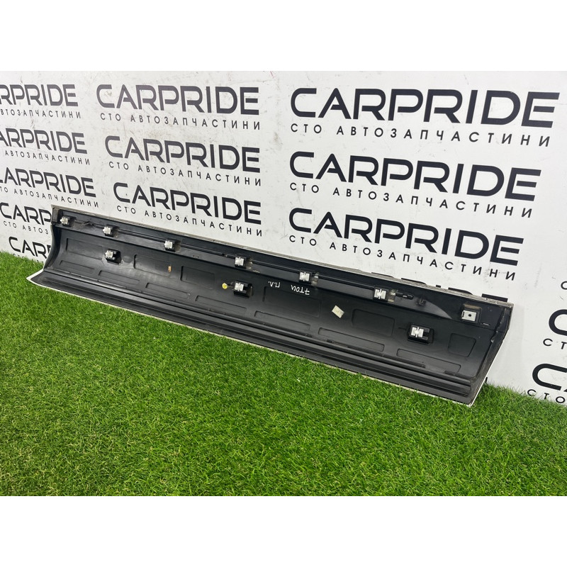 Накладка двери внешняя (кузов и элементы) Volkswagen Touareg FL 2015 3.6 7P6854939MGRU