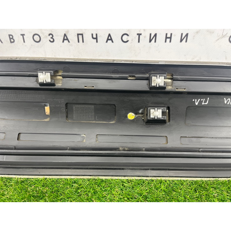 Накладка двери внешняя (кузов и элементы) Volkswagen Touareg FL 2015 3.6 7P6854939MGRU