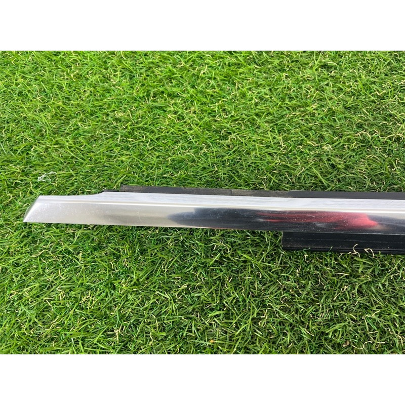 Молдинг стекла (кузов и элементы) AUDI A3 8V 2015 1.8 8V5853283B2ZZ