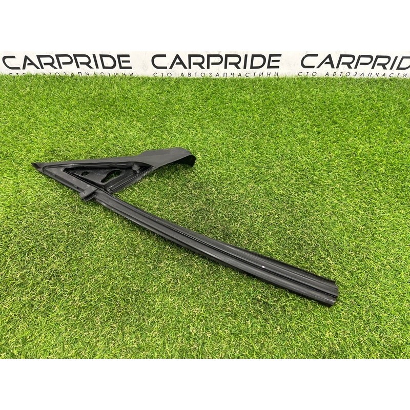 Молдинг скла (кузов і елементи) BMW 2-series F22 2015 2.0 51337268419