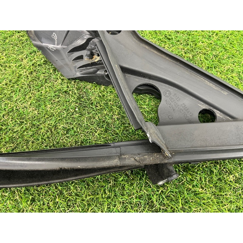 Молдинг скла (кузов і елементи) BMW 2-series F22 2015 2.0 51337268419