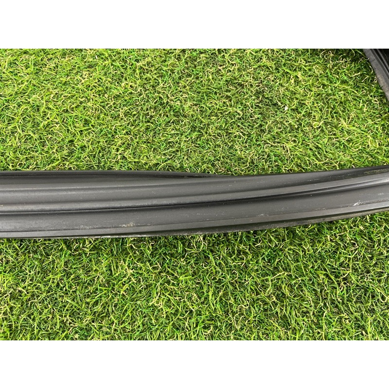 Молдинг скла (кузов і елементи) BMW 2-series F22 2015 2.0 51337268420