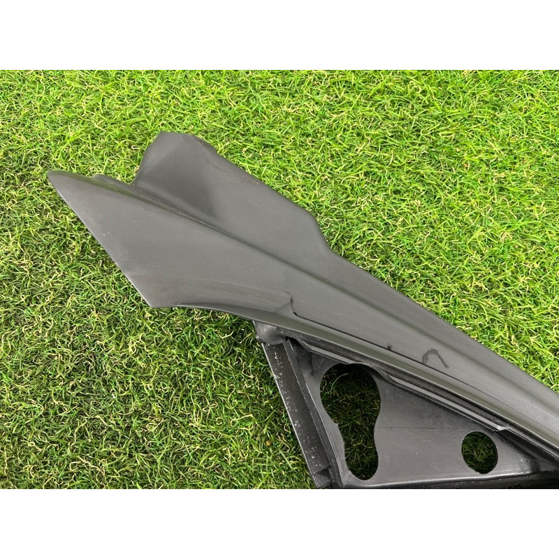 Молдинг скла (кузов і елементи) BMW 2-series F22 2015 2.0 51337268420