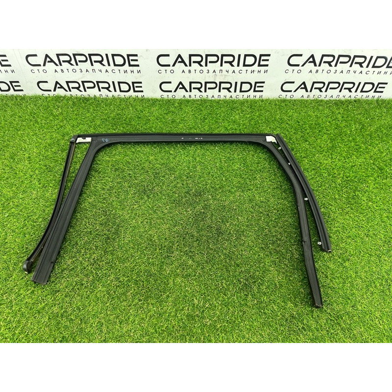 Ущільнювач скла дверей (кузов і елементи) Volkswagen Touareg NF 2012 3.0 7P0839432L