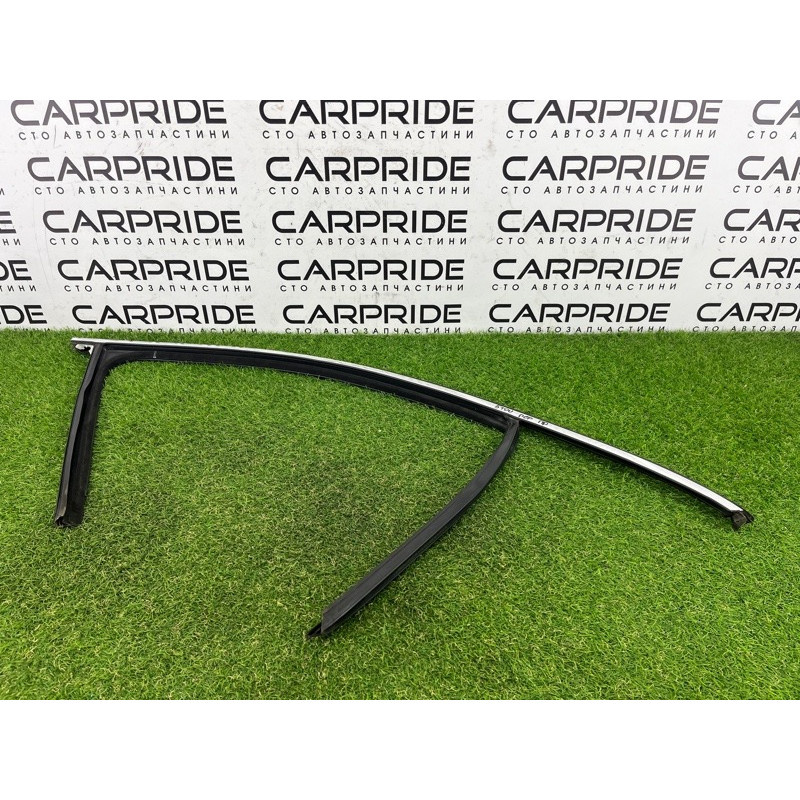 Ущільнювач скла дверей (кузов і елементи) Volkswagen Touareg NF 2012 3.0 7P0837432H5AP