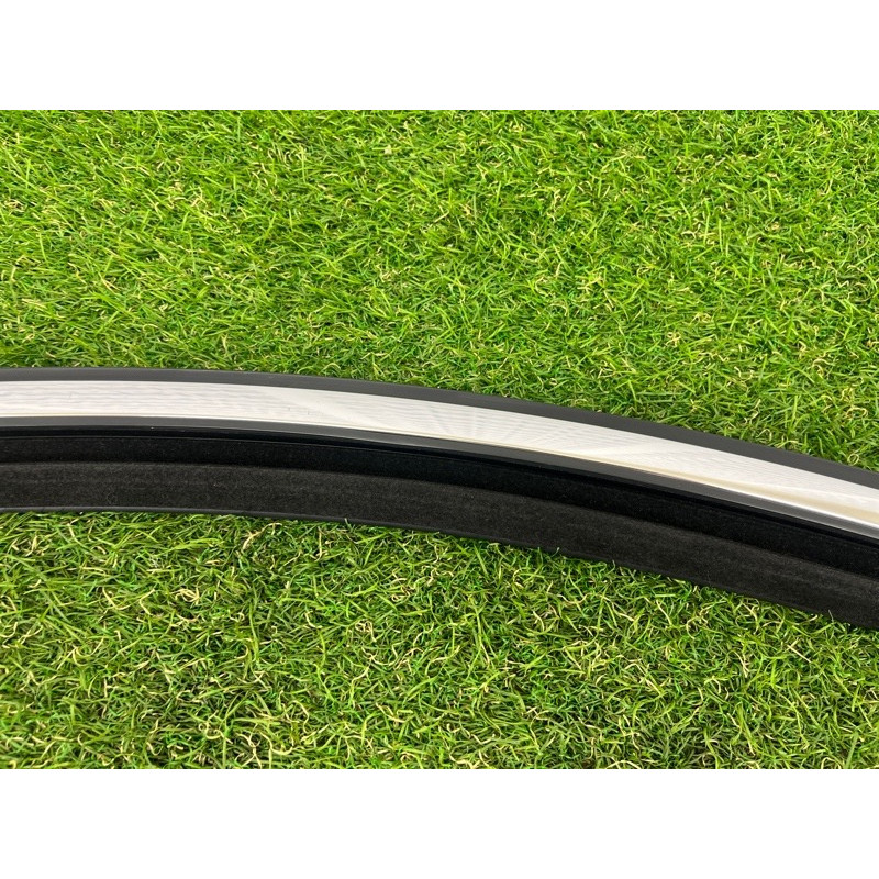 Ущільнювач скла дверей (кузов і елементи) Volkswagen Touareg NF 2012 3.0 7P0837432H5AP