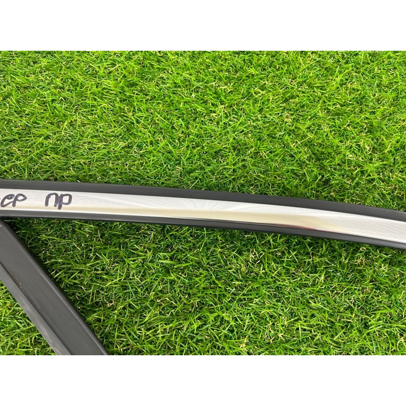 Ущільнювач скла дверей (кузов і елементи) Volkswagen Touareg NF 2012 3.0 7P0837432H5AP