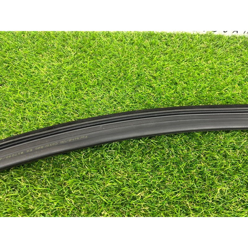 Ущільнювач скла дверей (кузов і елементи) Volkswagen Touareg NF 2012 3.0 7P0837432H5AP