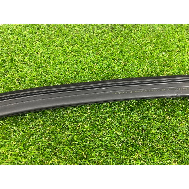 Ущільнювач скла дверей (кузов і елементи) Volkswagen Touareg NF 2012 3.0 7P0837432H5AP