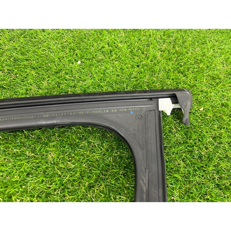 Ущільнювач скла дверей (кузов і елементи) Volkswagen Touareg NF 2012 3.0 7P0837432H5AP