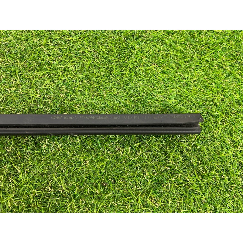 Ущільнювач скла дверей (кузов і елементи) BMW 2-series F22 2015 2.0 51337267905