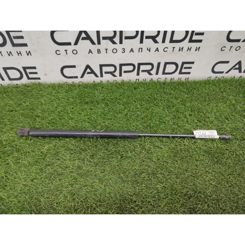 Амортизатор багажника (кузов и элементы) Volkswagen Passat B5 2000 2.5