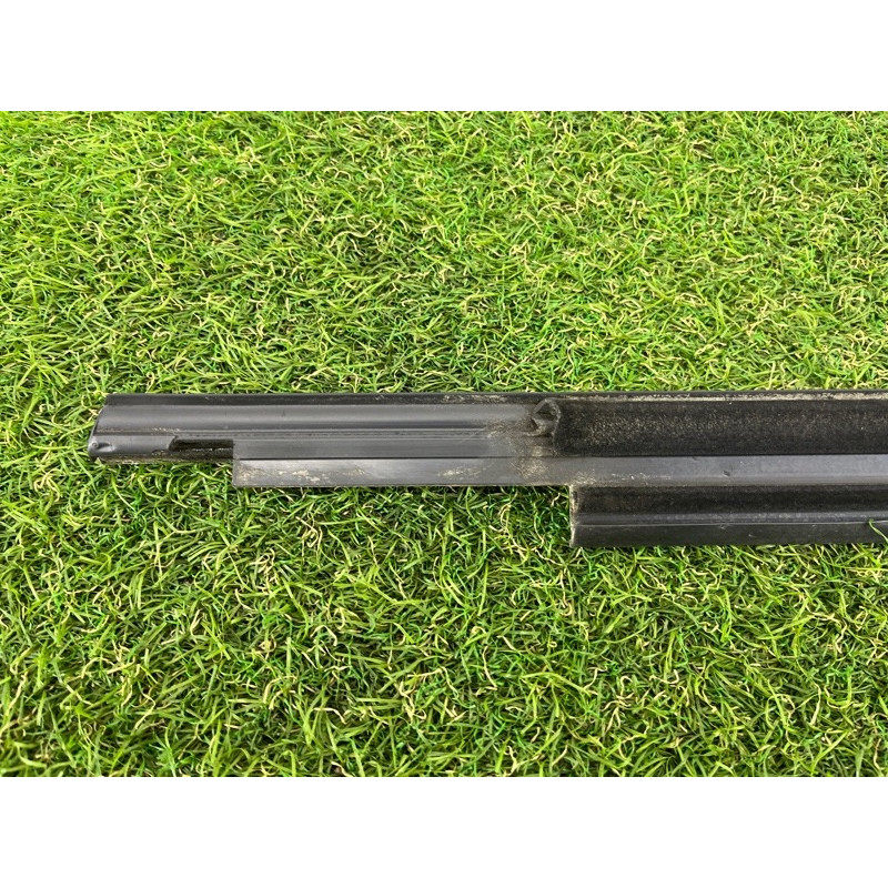 Молдинг стекла (кузов и элементы) AUDI A3 8V 2015 1.8 8V5853763C2ZZ