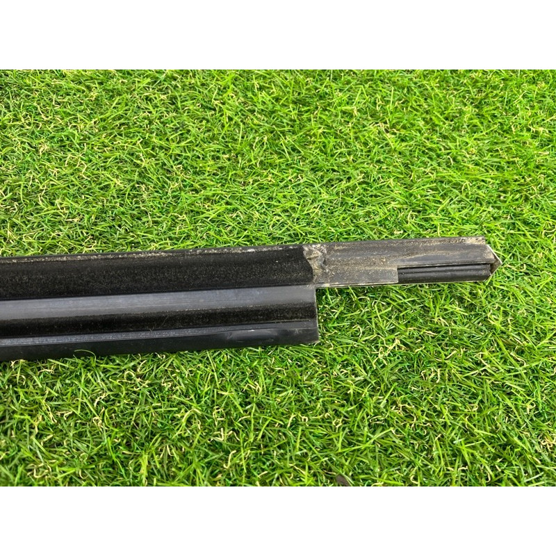 Молдинг стекла (кузов и элементы) AUDI A3 8V 2015 1.8 8V5853763C2ZZ