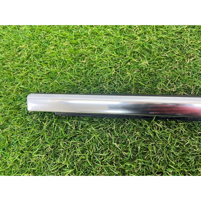 Уплотнитель стекла двери (кузов и элементы) Volkswagen Touareg FL 2015 3.6 7P0837476H7Z7