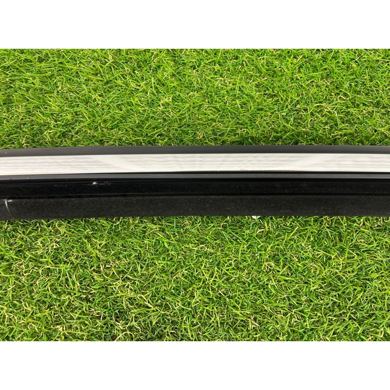 Ущільнювач скла дверей (кузов і елементи) Volkswagen Touareg NF 2011 3.6 7P0839432L