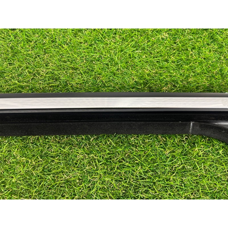 Ущільнювач скла дверей (кузов і елементи) Volkswagen Touareg NF 2011 3.6 7P0839432L