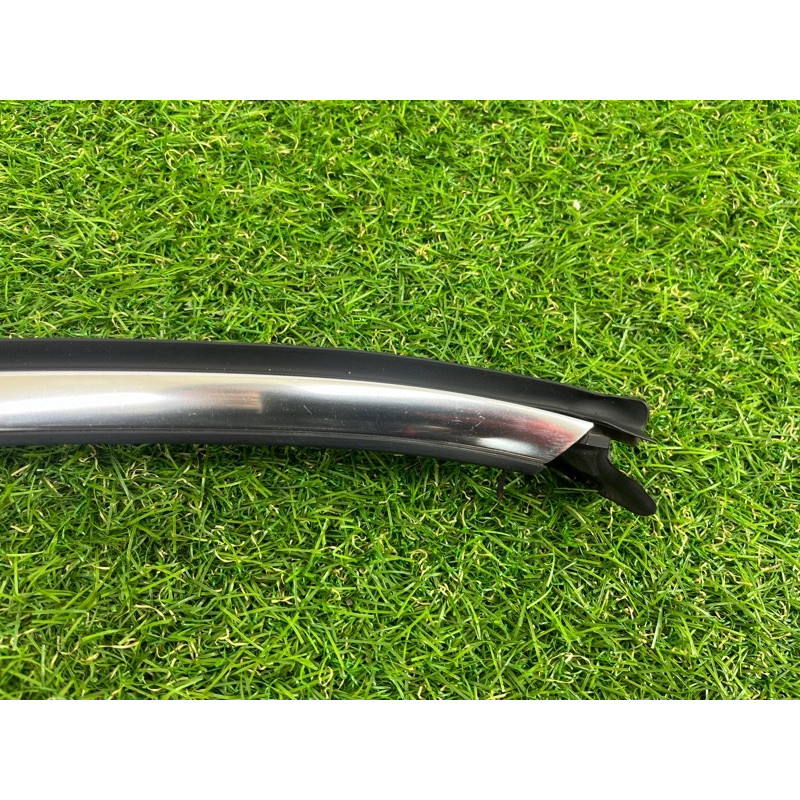 Ущільнювач скла дверей (кузов і елементи) Volkswagen Touareg NF 2012 3.6 7P0837432H5AP