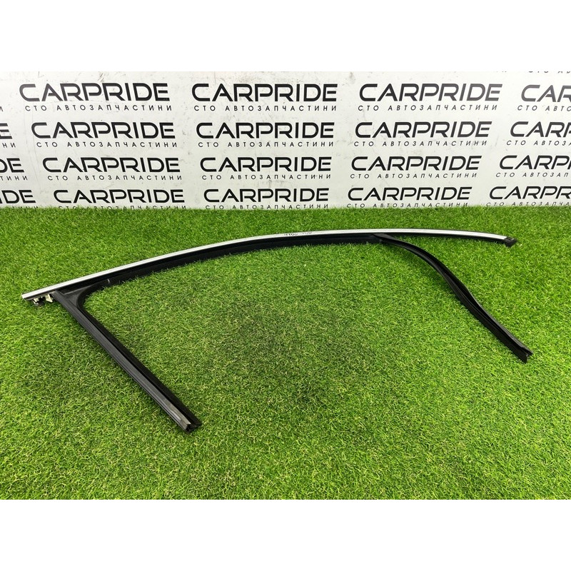 Ущільнювач скла дверей (кузов і елементи) Volkswagen Touareg NF 2011 3.6 7P0837432H5AP