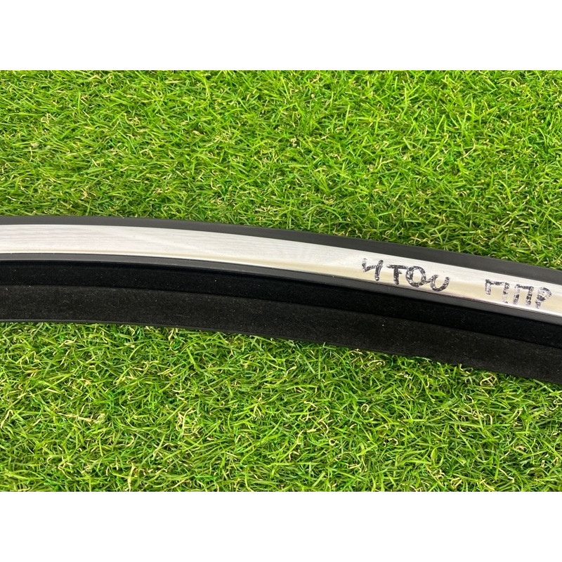 Ущільнювач скла дверей (кузов і елементи) Volkswagen Touareg NF 2011 3.6 7P0837432H5AP