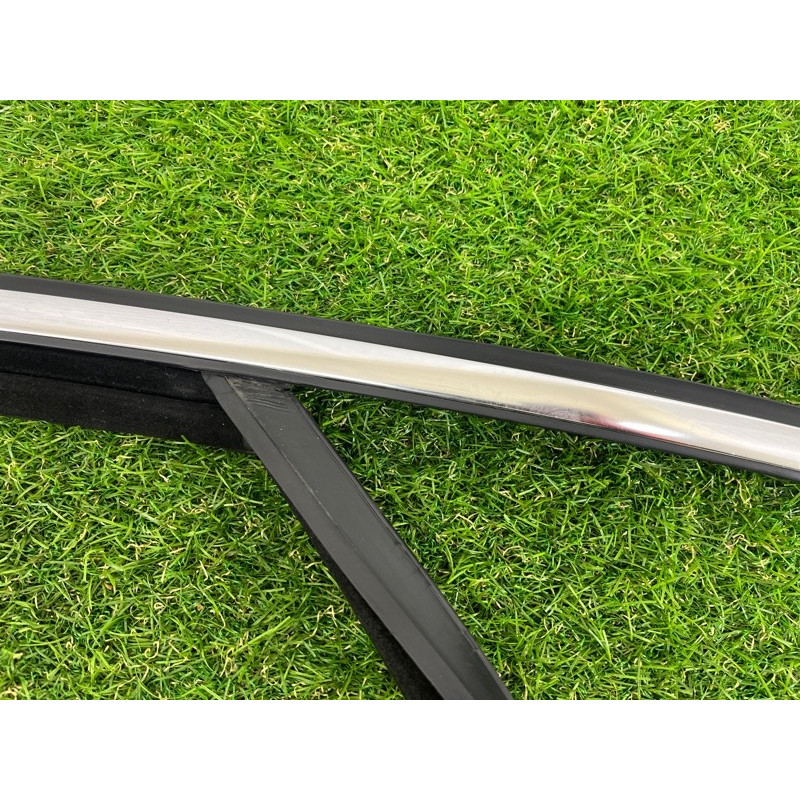 Ущільнювач скла дверей (кузов і елементи) Volkswagen Touareg NF 2011 3.6 7P0837432H5AP