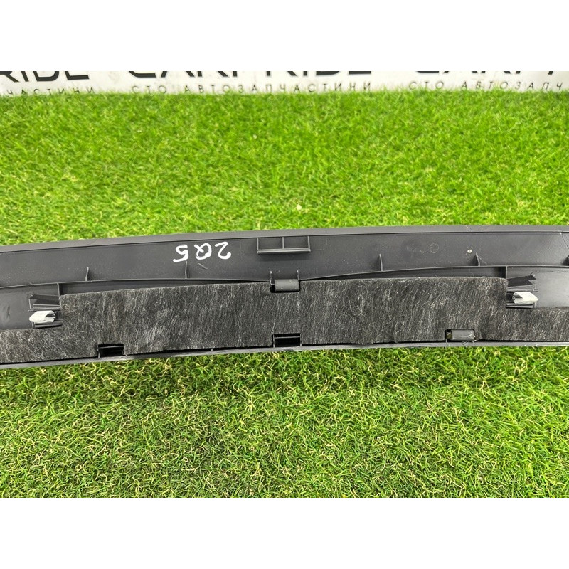 Обшивка крышки багажника (салон) AUDI Q5 8R 2012 3.2 CALB 8R0867973A6PS