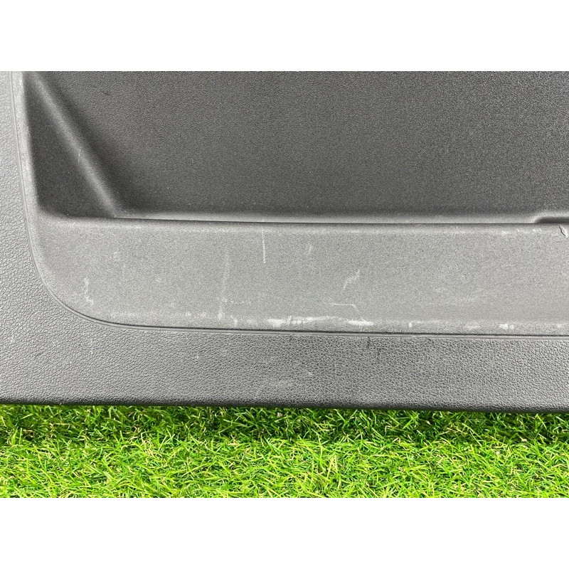 Обшивка крышки багажника (салон) AUDI Q5 8R 2012 3.2 CALB 8R0867979B6PS