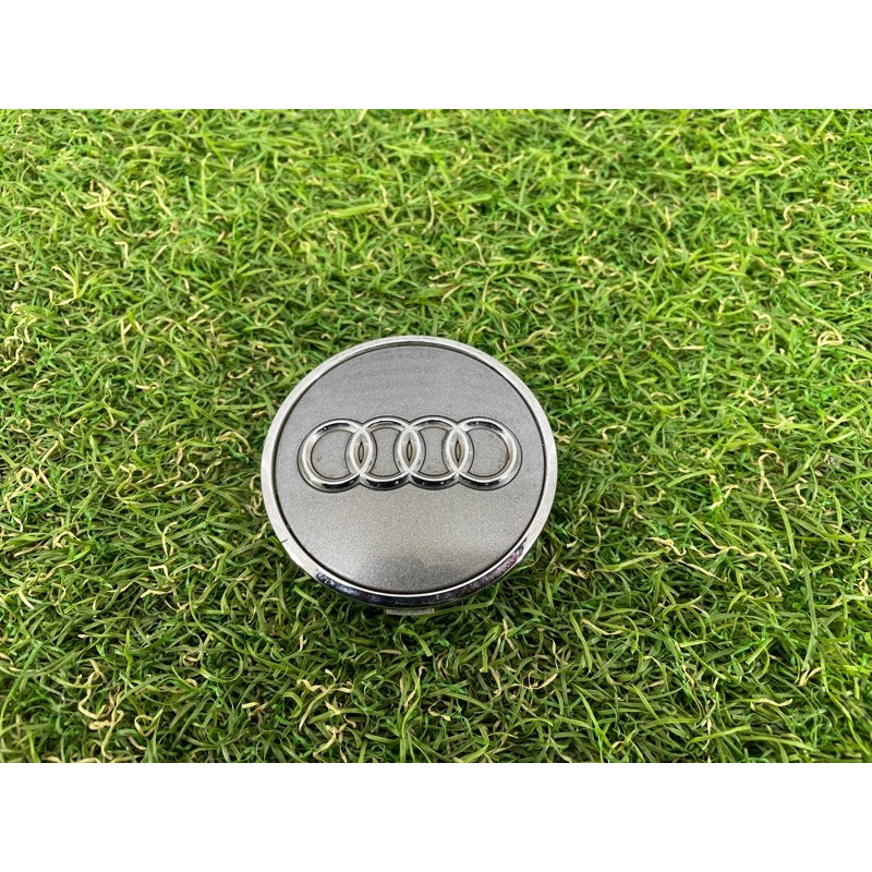 Колпачок колеса декоративный (аксессуары) AUDI Q7 4M 2018 3.0 TFSi 8W0601170