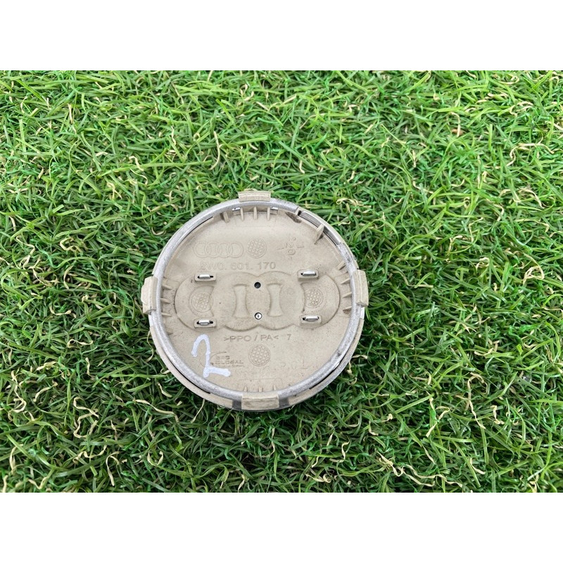 Колпачок колеса декоративный (аксессуары) AUDI Q7 4M 2018 3.0 TFSi 8W0601170