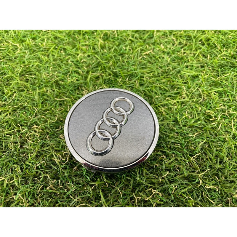 Колпачок колеса декоративный (аксессуары) AUDI Q7 4M 2018 3.0 TFSi 8W0601170