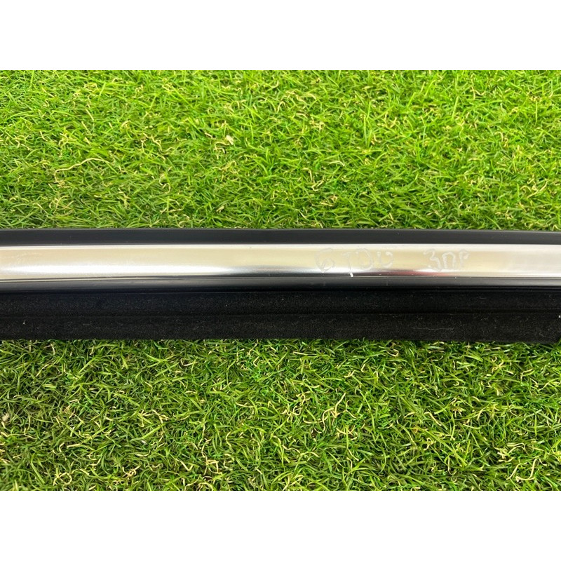 Ущільнювач скла дверей (кузов і елементи) Volkswagen Touareg NF 2012 3.6 7P0839432L