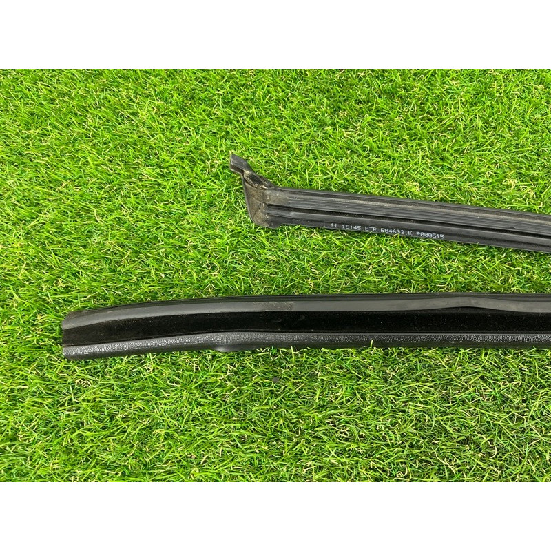 Молдинг скла (кузов і елементи) BMW 5-series F10 2011 3.0 51357209711