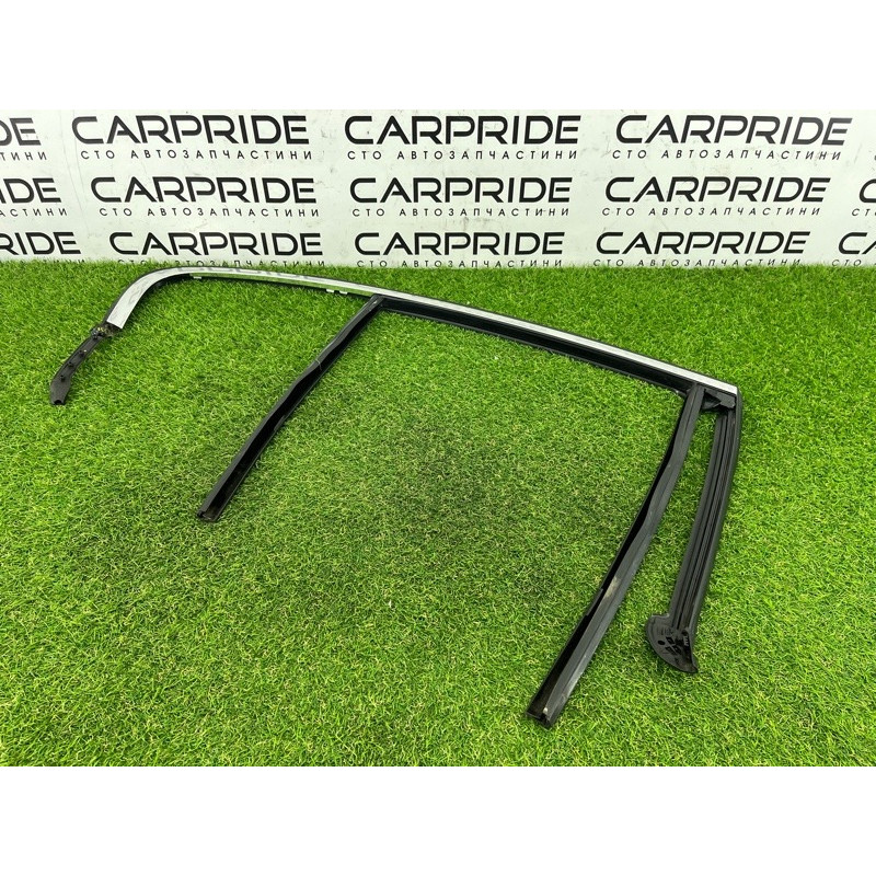 Молдинг стекла (кузов и элементы) BMW 5-series G30 2017 2.0 B46B20 51357381282