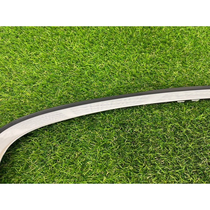 Молдинг стекла (кузов и элементы) BMW 5-series G30 2017 2.0 B46B20 51357381282